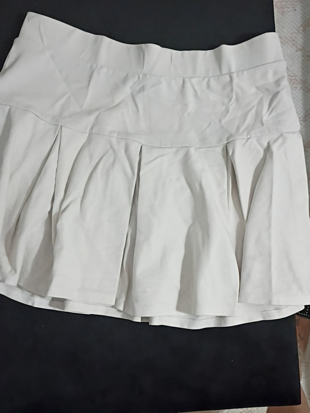 Forever 21 White Pleated Mini Skirt